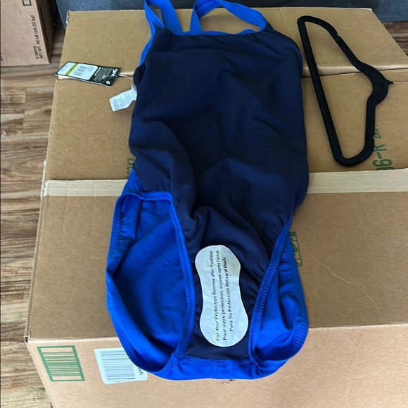 Speedo Blue Swimwear - Picture 9 of 10